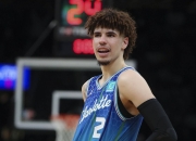 里程碑夜夏洛特黄蜂造点机会；欧篮联冲刺阶段刷纪录；话题不断；心理建设被强调的简单介绍